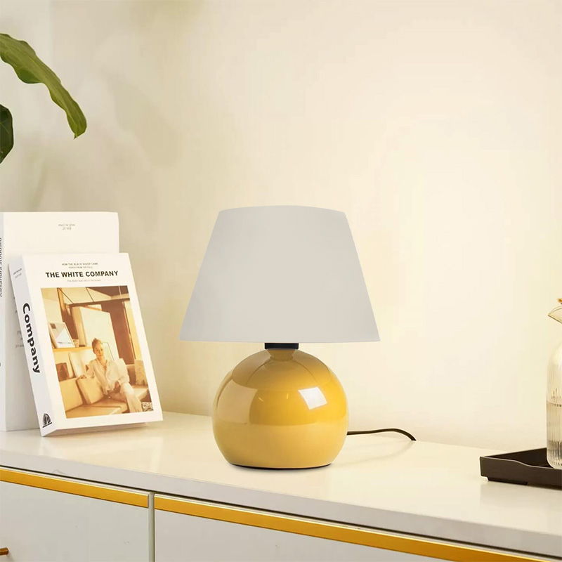 Φωτιστικό επιτραπέζιο E27 μεταλλικό - ύφασμα χρώμα κίτρινο - κρεμ Ø22x30εκ. 2