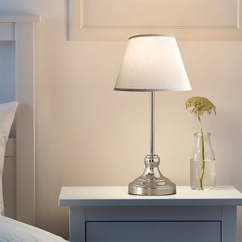 Φωτιστικό επιτραπέζιο E27 μεταλλικό - ύφασμα χρώμα ασημί - κρεμ Ø22x45εκ. 2