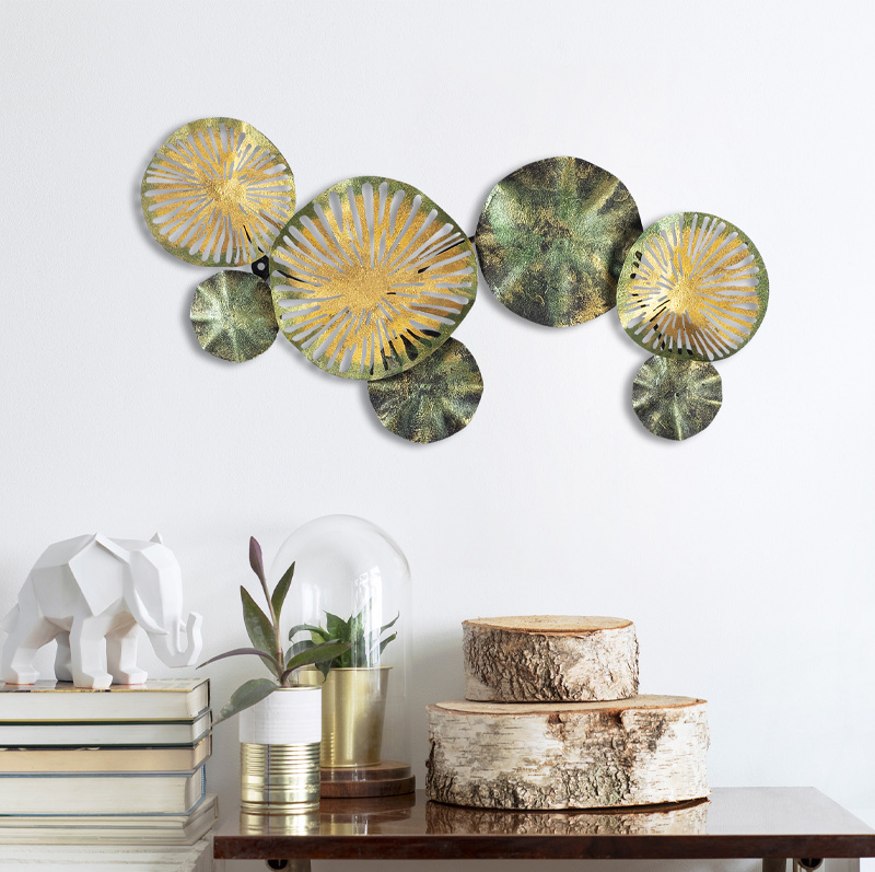 Διακοσμητικό τοίχου μεταλλικό χρώμα χρυσό - πράσινο 74x38εκ. 2